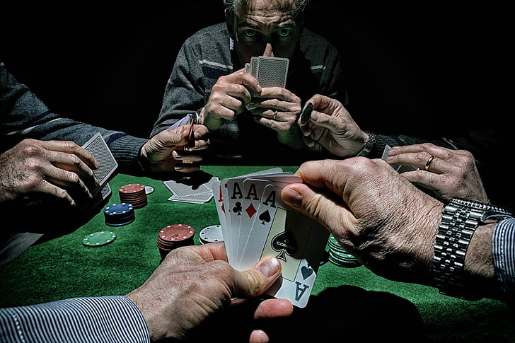 Poker Online: Cari Tahu Istilah Small Blind & Big Blind